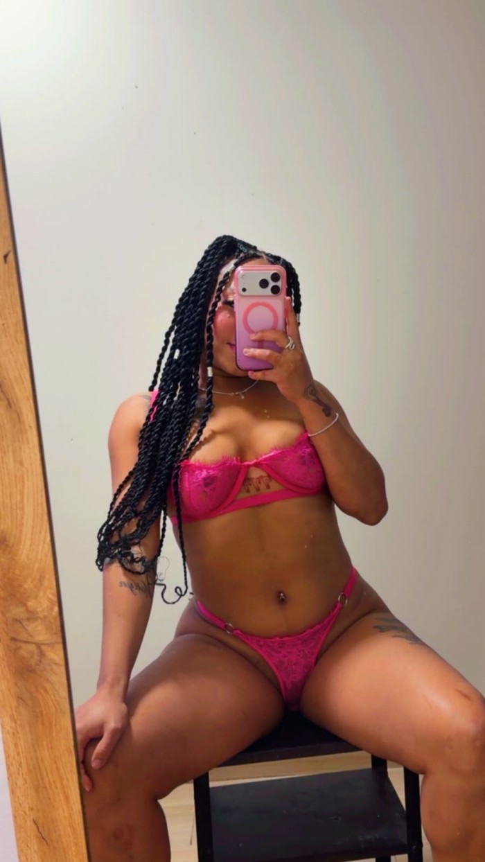 HERMOSA COLOMBIANA CALIENTE Y FIESTERA
