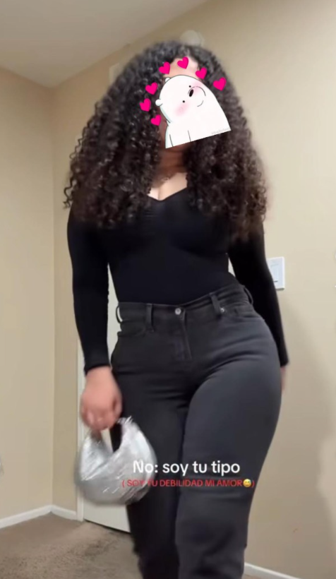 DEDICADA Y DESEOSA VEN A DISFRUTAR DE MI CUERPO