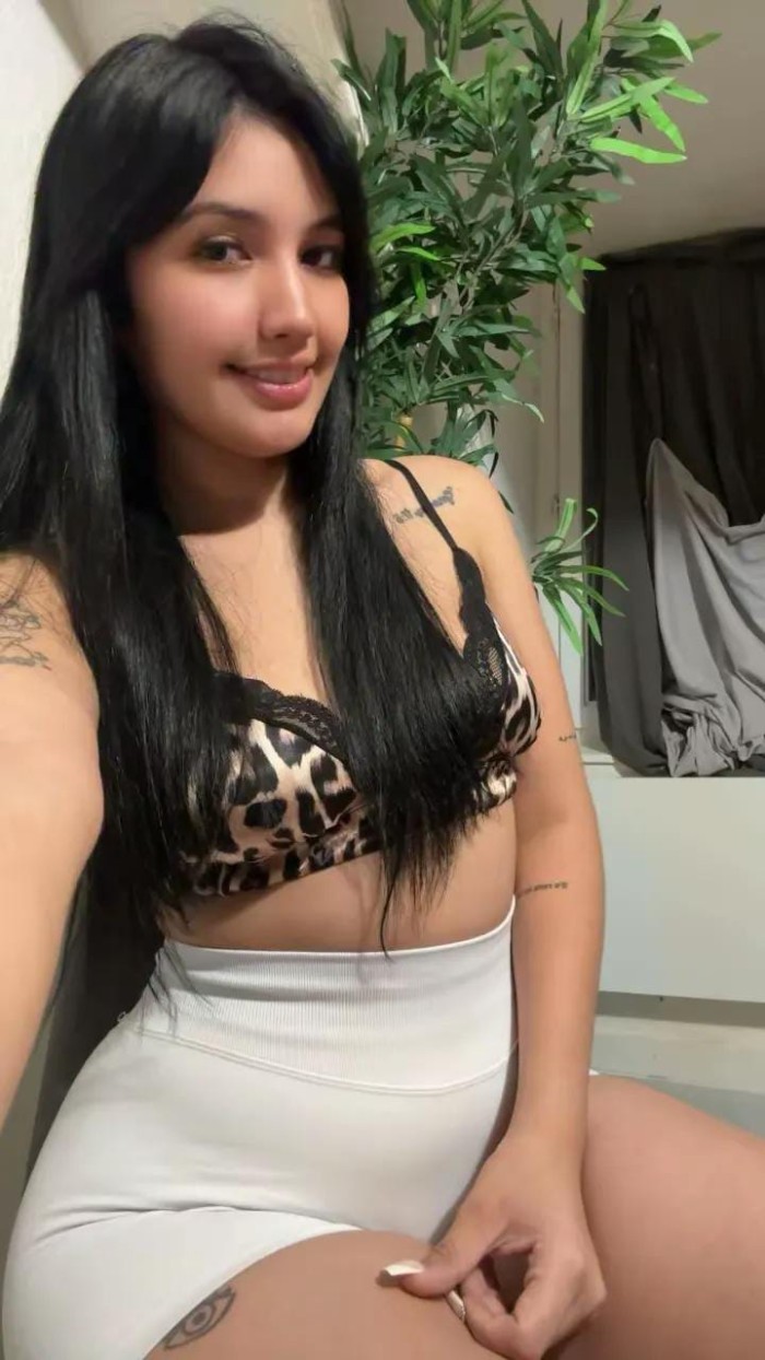 NUEVA EN Madrid Diana 23 Años, Belleza PARAGUAYA