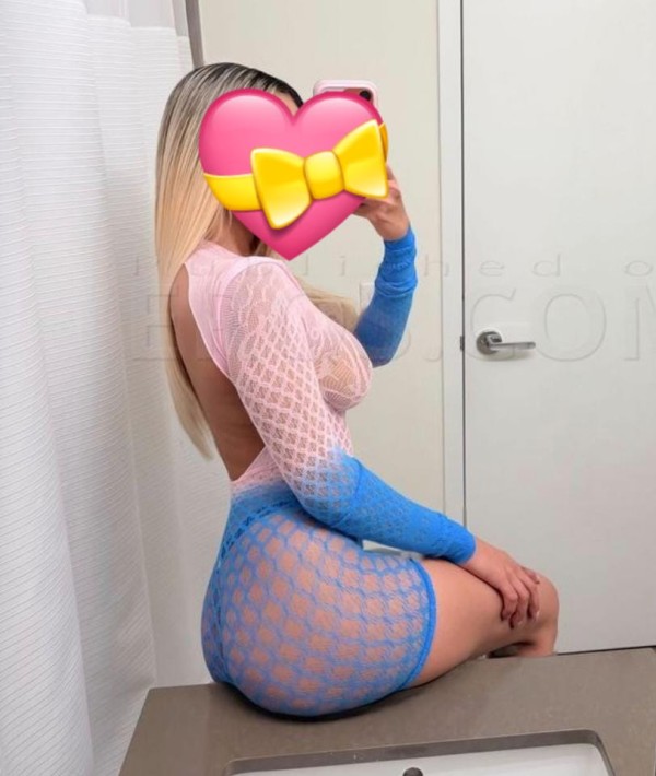 Karina tú gatita