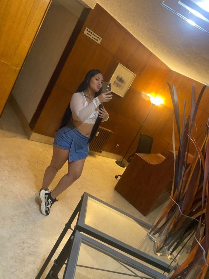 MORENAZA VENEZOLANA 25 AÑOS, TE COMPLAZCO