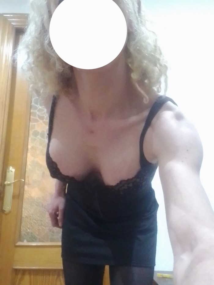 Travesti bianka malagueña rubia guapa simpatica