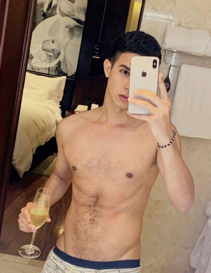HOMBRE LATINO JOVEN MODELO SEXY PARA CHICOS