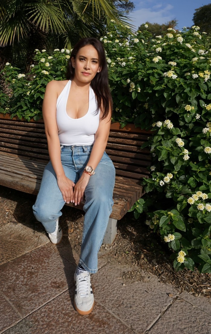 CALIENTE,SEXY Y CARIÑOSA
