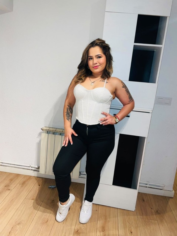 TU NALGONA VENEZOLANA FAVORITA 24H