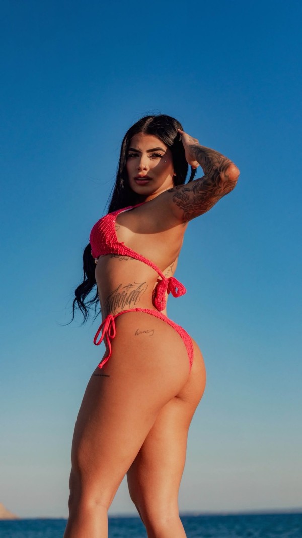 Cloe – Colombiana Acompañante de Lujo en Ibiza