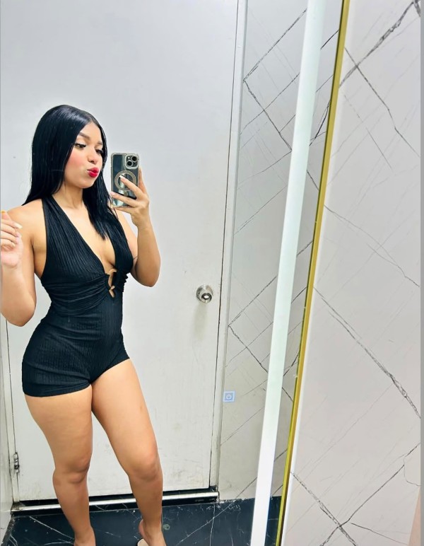 JOVENCITA 23 AÑOS  COLOMBIANA 613313844 DISPONIBLES 24H  EN GRANADA