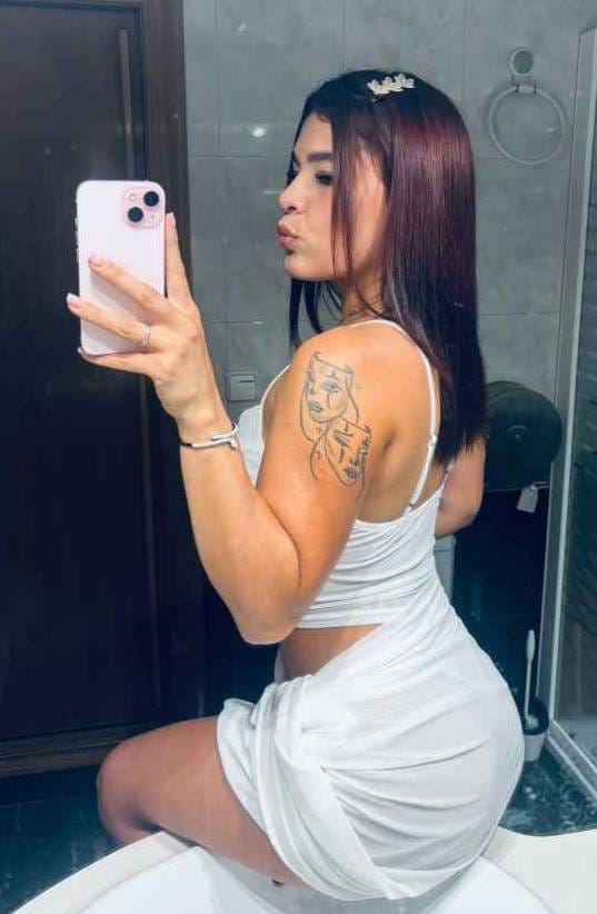 APASIONADA ENAMORADA FIESTERA EN SAN JERONIMO