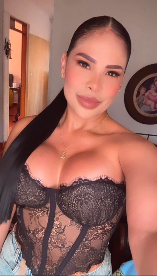✯ ✯ SEDUCTORA Y PASIONAL: UNA MUJER REAL EN VILAGARCÍA ✯ ✯