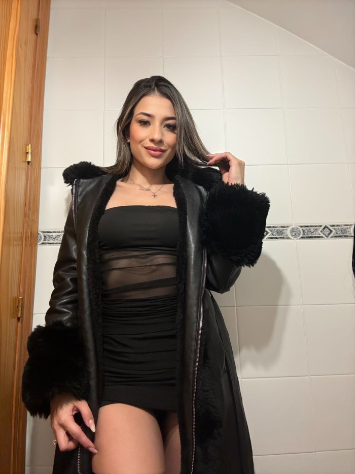 SOY ANTONELLA, COLOMBIANA RESERVADA Y MUY CALUROSA