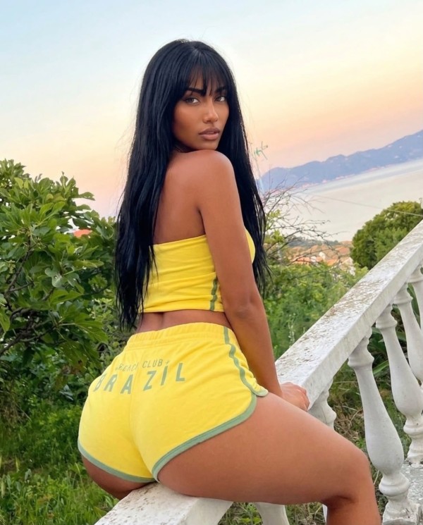 RUFINA DULCE CHICA VIP COLOMBIANA