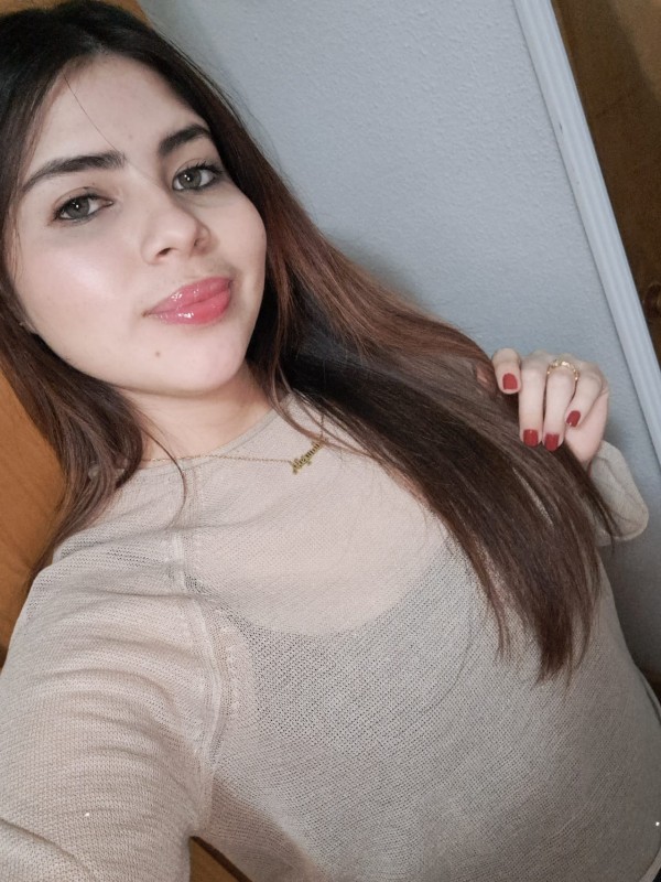 Jovencita recién llegada a Sevilla por primera vez