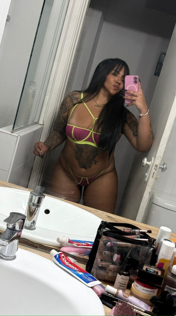 SUSY RECIEN LLEGADA EN NERJA ATREVETE