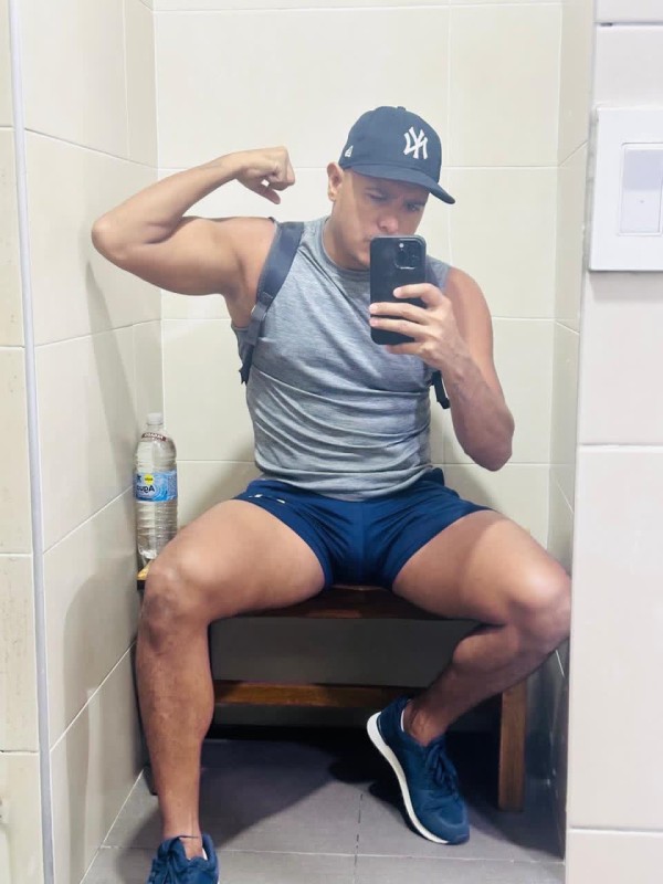 CHICO LECHERO POLLON FIESTERO DOMICILIO