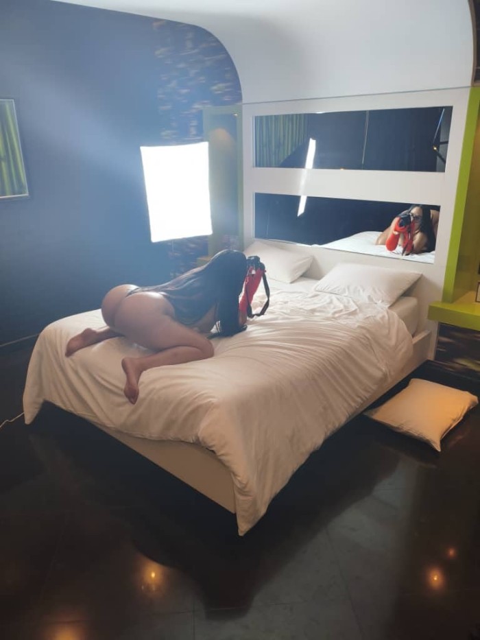 CULONA CON UNOS MOVIMIENTOS SEXYS 666378388