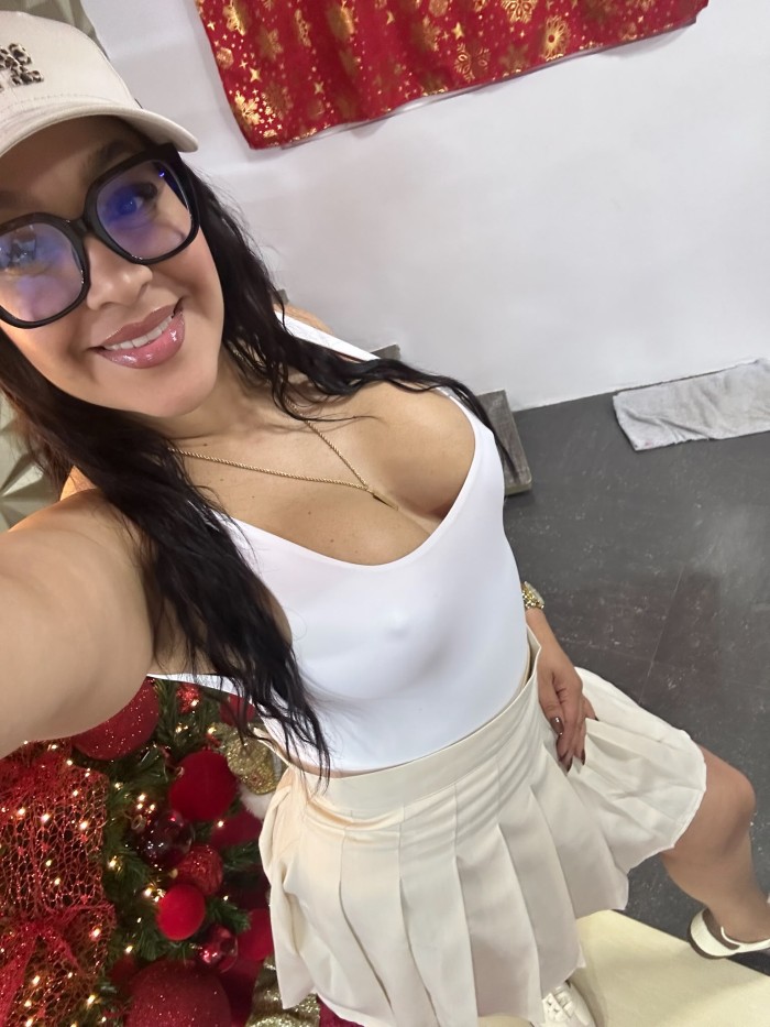 CULONA CON UNOS MOVIMIENTOS SEXYS 666378388