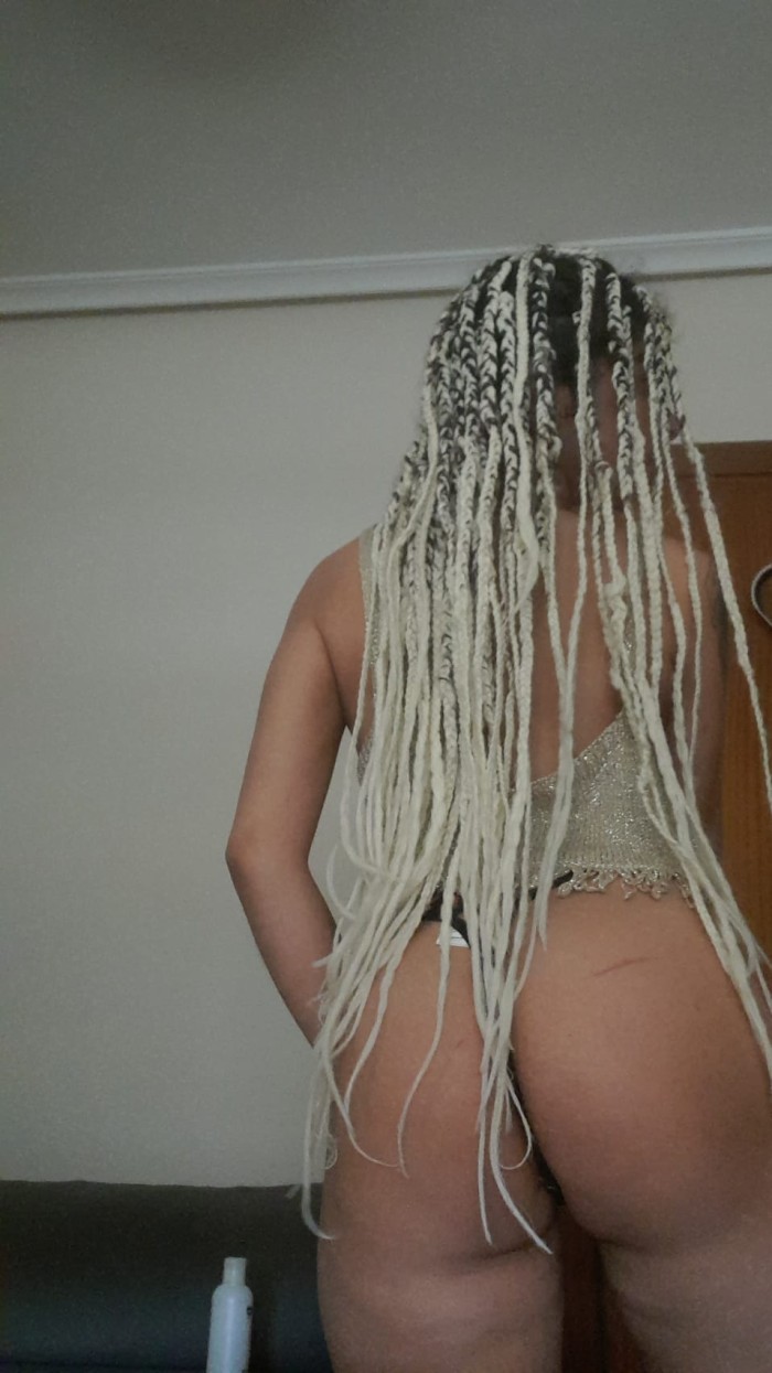 JOVENCITA BRASILEÑA GUAPÍSIMA RECIÉN LLEGADA 24H