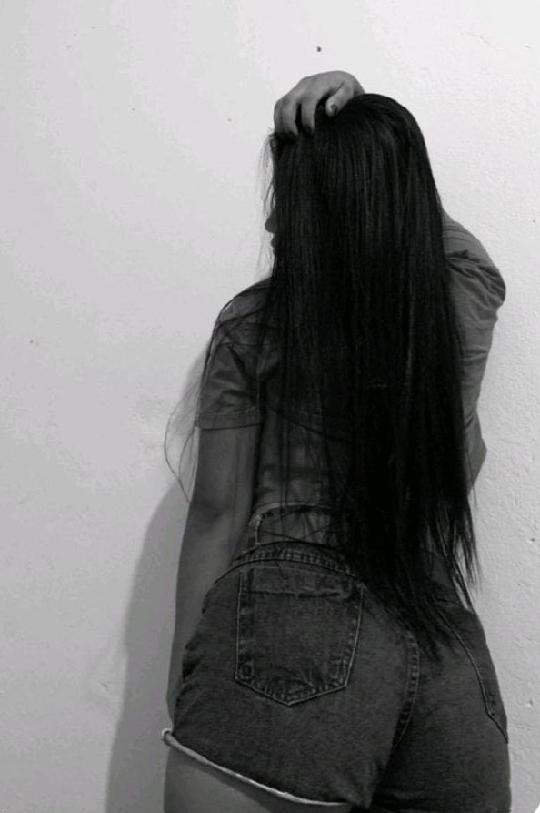 Sofi jovencita cachonda, guapa y muy putita.