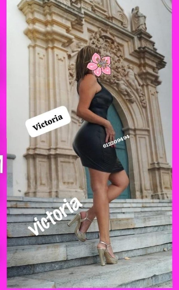 TE LA CHUPO Y ME LA METES DURO