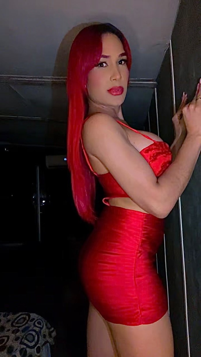 Daniela latina y Cachonda