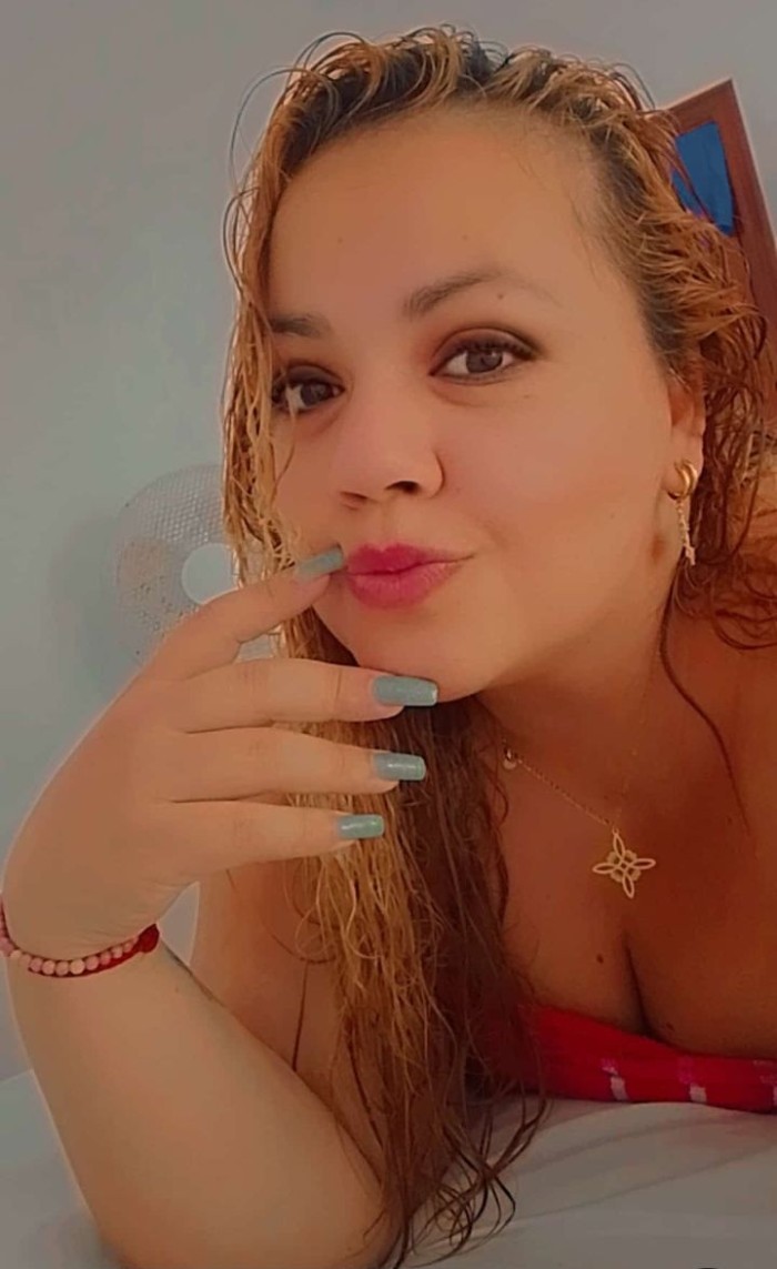 Sole, paraguaya, fiestera, independiente