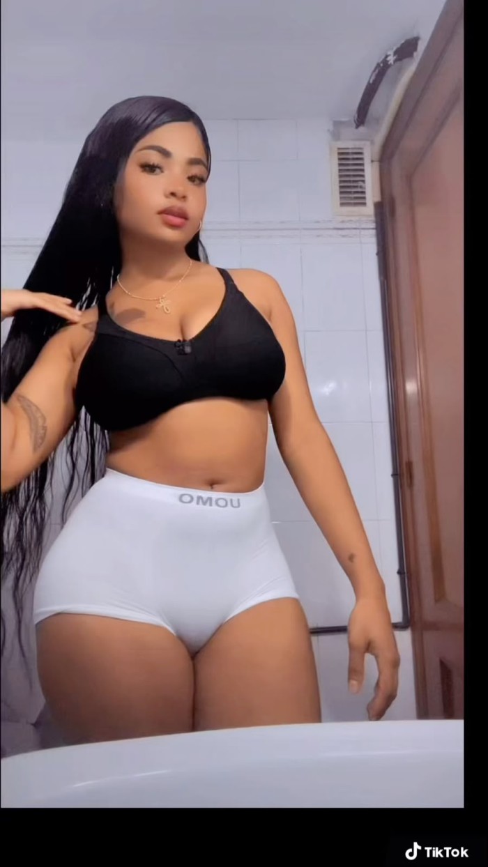 JOVENCITA ENCANTADORA DISPUESTA A TODO