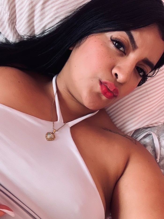 Elizabeth latina vip en la Rapita