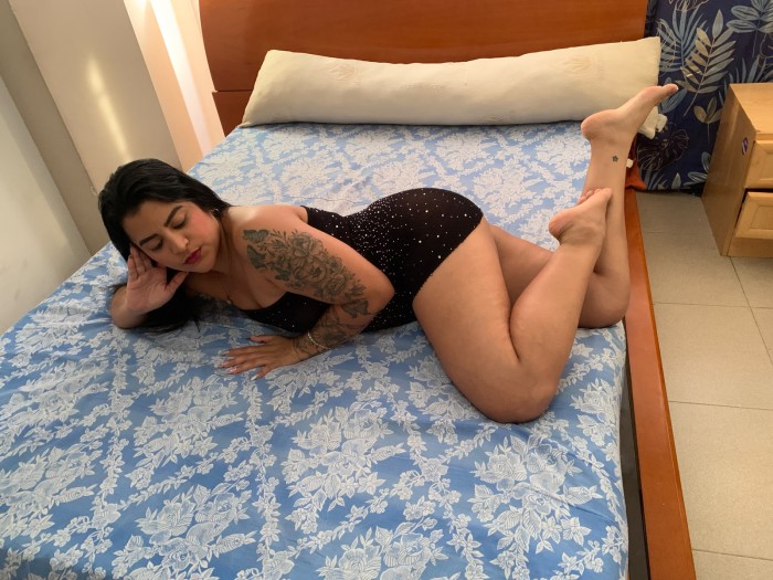 Elizabeth latina vip en la Rapita