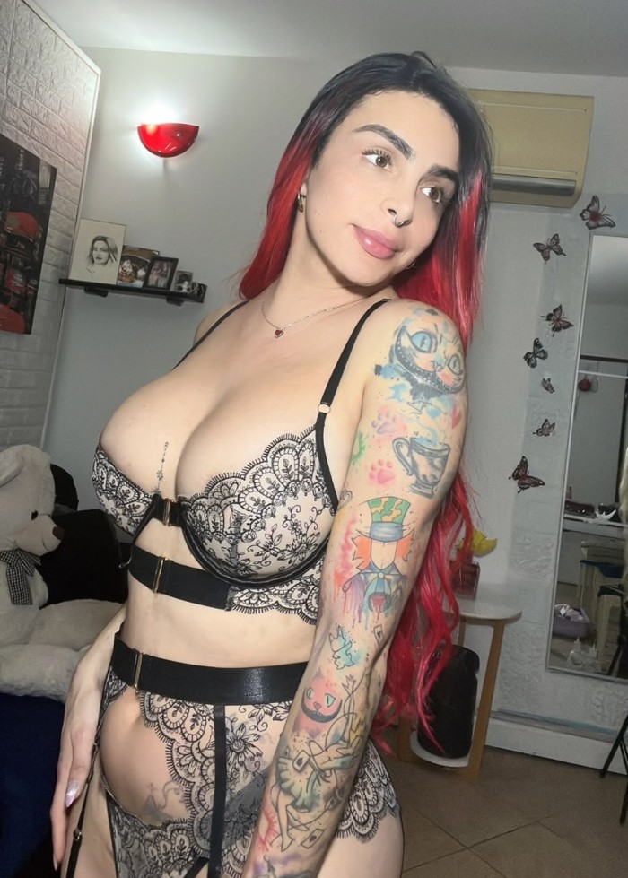 POR PUENTE ROJO – TRANS COLOMBIANA DE LUJO MORBOSA Y JUGUETONA