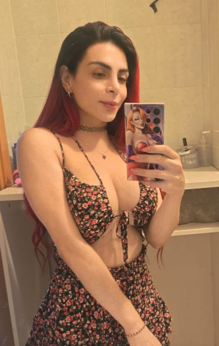 POR PUENTE ROJO – TRANS COLOMBIANA DE LUJO MORBOSA Y JUGUETONA