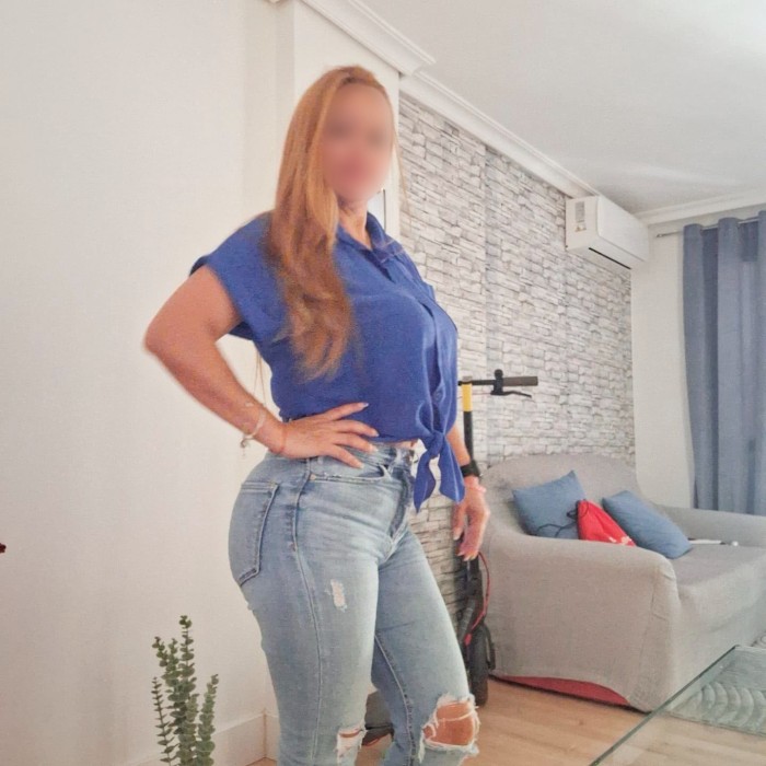 Soy Karina , madura dispuesta a pasarlo bien