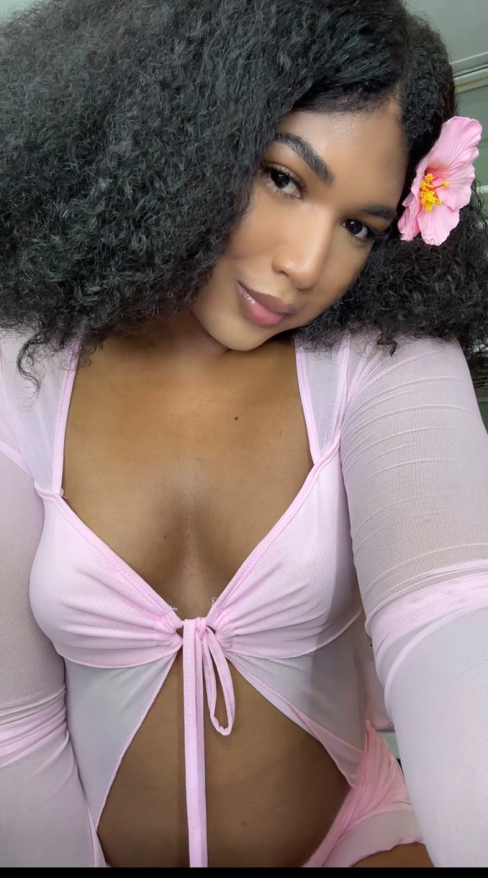TRANS COLOMBIANA DE LUJO EXPLOSIVA Y JUGUETONA
