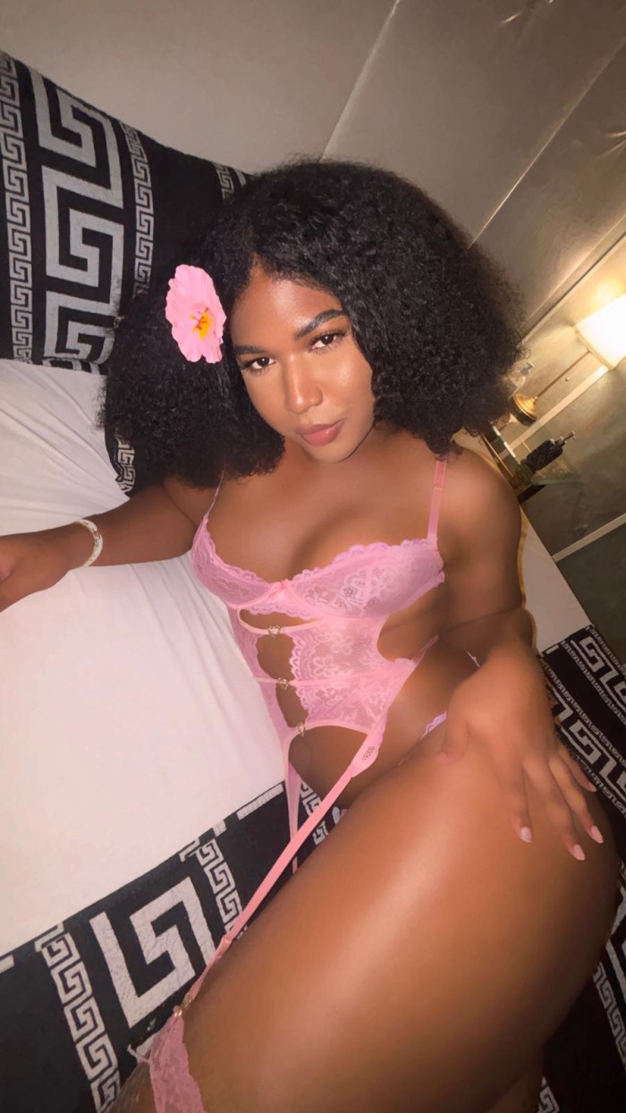 TRANS COLOMBIANA DE LUJO EXPLOSIVA Y JUGUETONA