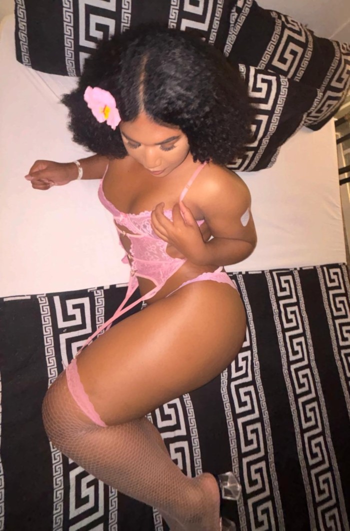 TRANS COLOMBIANA DE LUJO EXPLOSIVA Y JUGUETONA