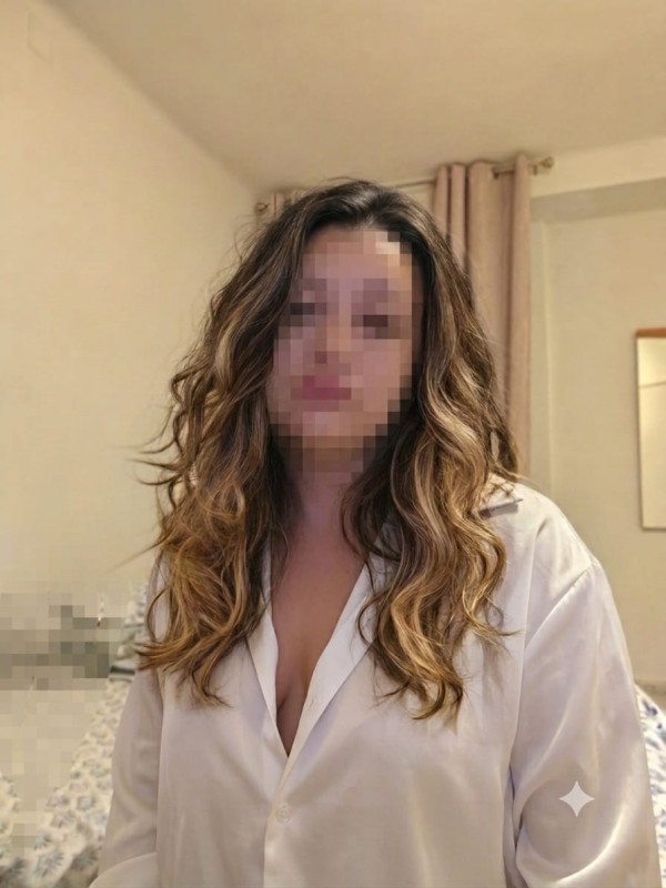 MADURITA FIESTERA, ENTREGADA Y MUY DIVERTIDA