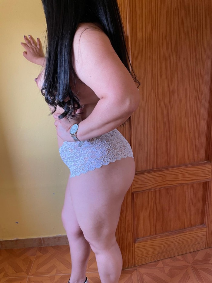 VEN Y LLENAME DE TU PLACER LATINA DE LUJO ARDIENTE