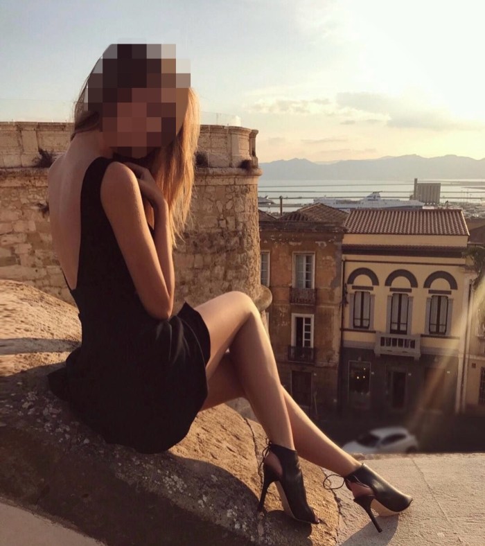 Rubia delgada Recién ÚLTIMO DÍA EN LA ZONA