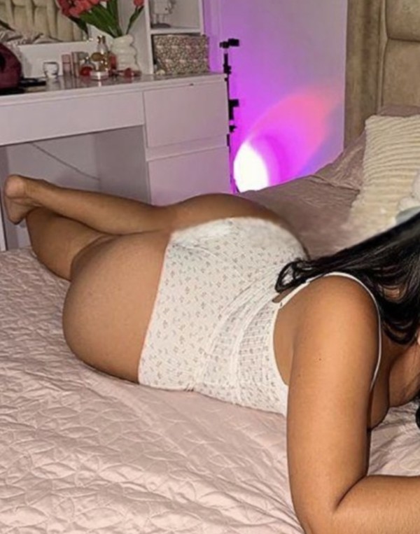 Recién llegada sexy joven cachonda dulce complacie