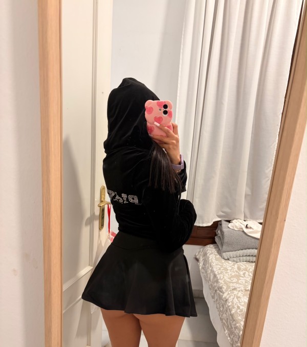 HERMOSA FIESTERA HERMOSAS CURVAS