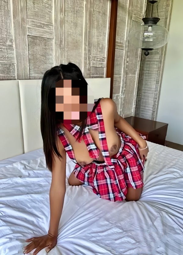 Dominicana jovencita en puerto Sagunto  24h