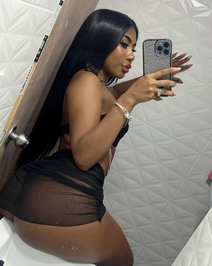 Mamadora experta Fiestera a tope coño que aprieta