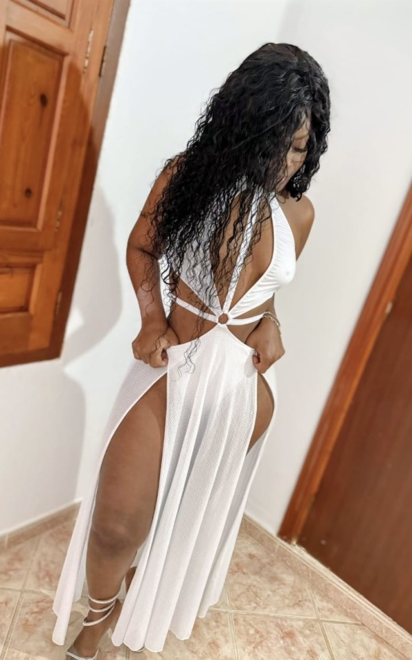 NOVEDAD VANESSA VEN A COMERTE ESTE CUERPAZO VERA, Garrucha 24H