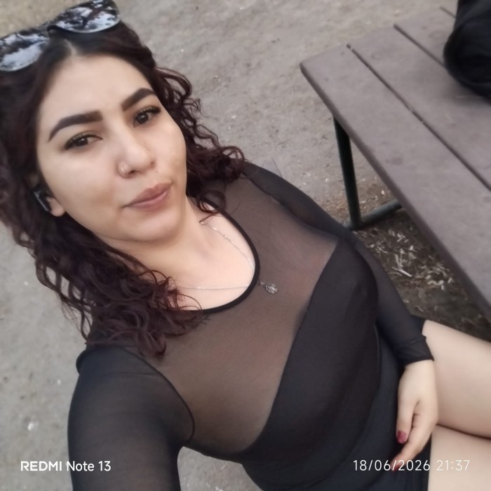 VEN Y METEME LOS DEDOS TENGO MI CHOCHO HUMEDO