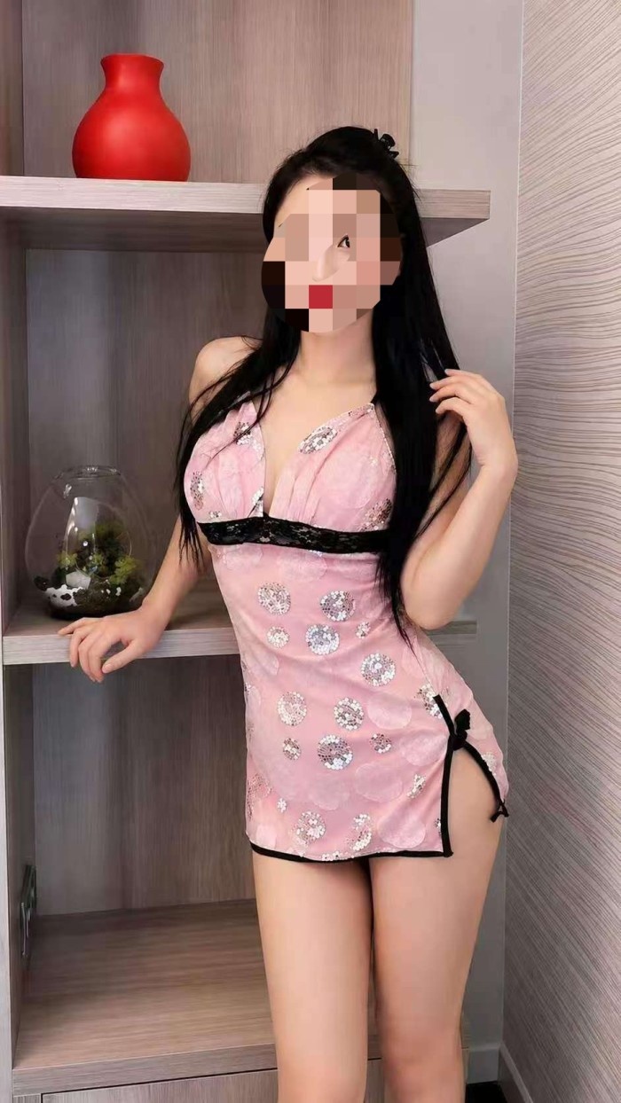 ELENA DULCE JOVEN CHINA CHICA EN ALMERÍA
