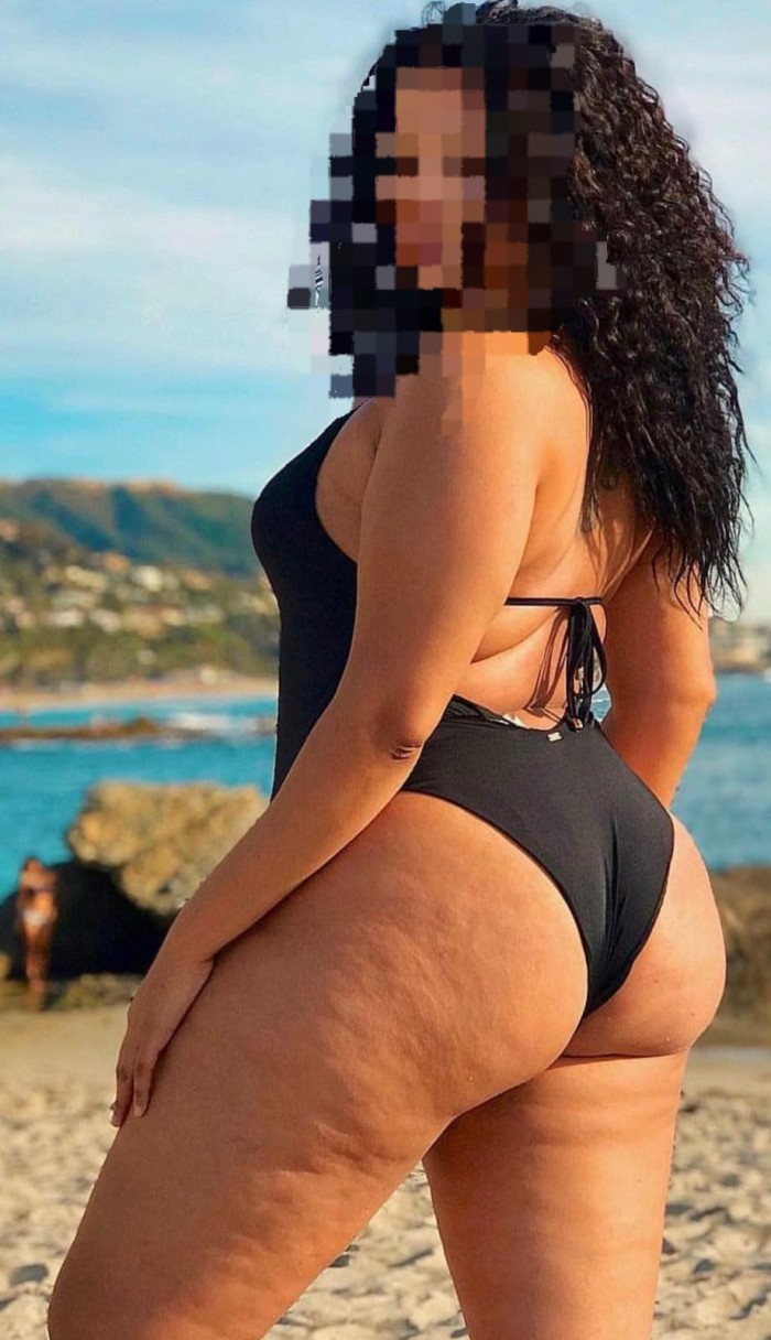 encantadora colombiana, dispuesta a darte lo mejor