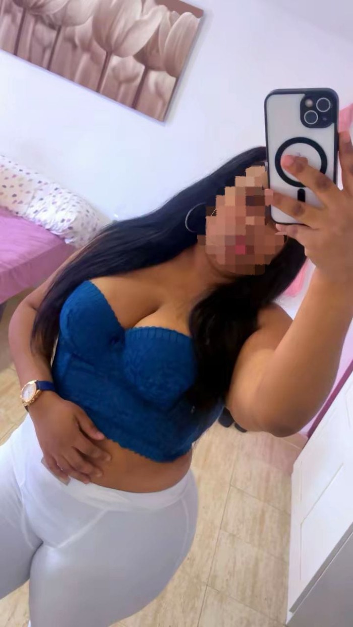 encantadora colombiana, dispuesta a darte lo mejor