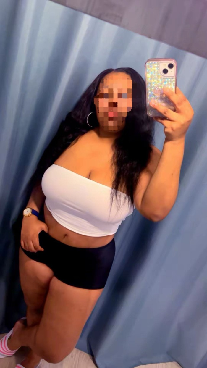 encantadora colombiana, dispuesta a darte lo mejor