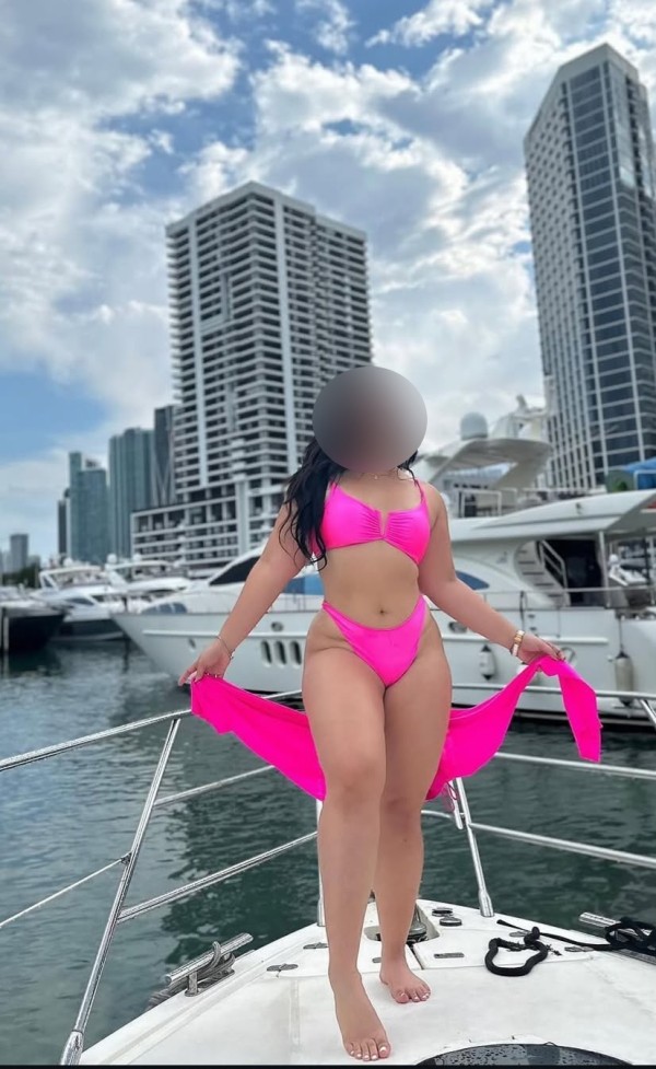 612406255 una bella y atenta Mujer de alto nivel
