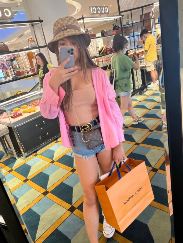 THAI LADYBOY SUR TENERIFE