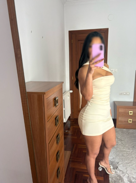 DELICIOSA IMPLICADA EXQUISITA ANSIOSA DE PLACER